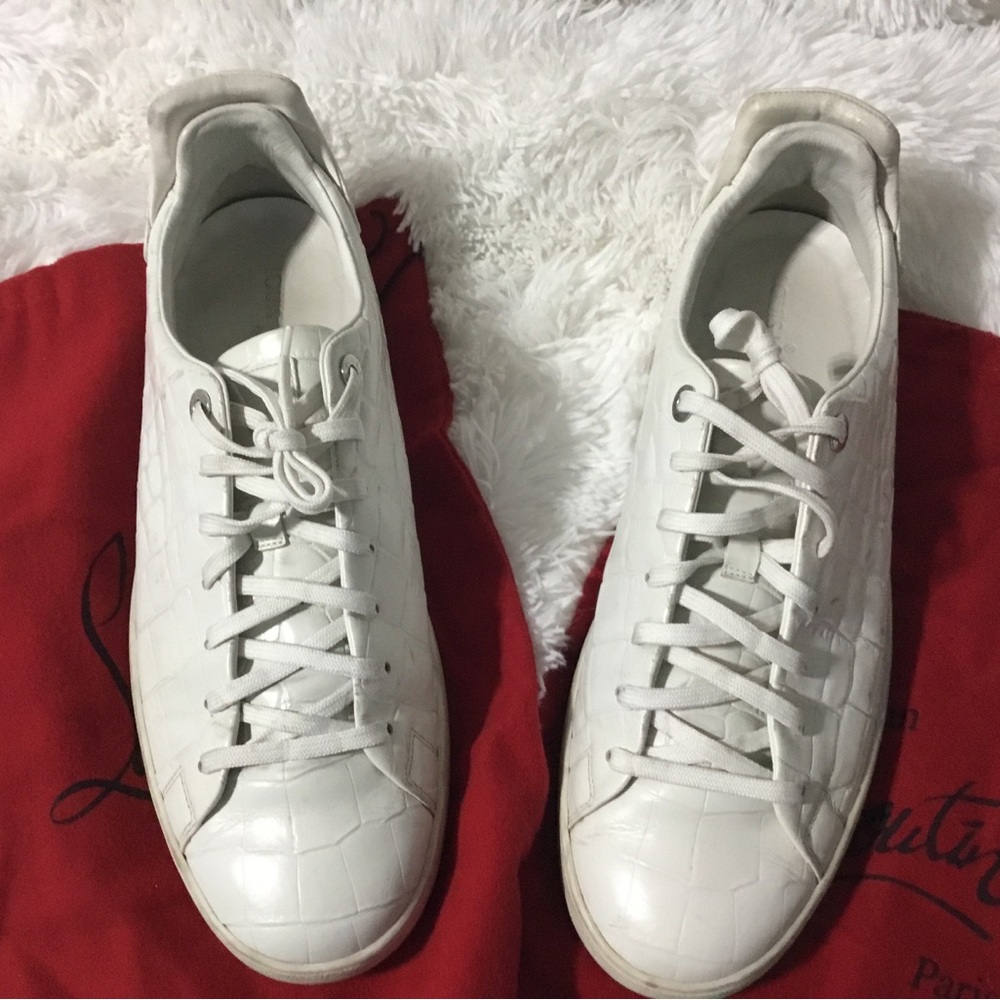 Louie Vuitton White Crocodile Pattern White Sneakers